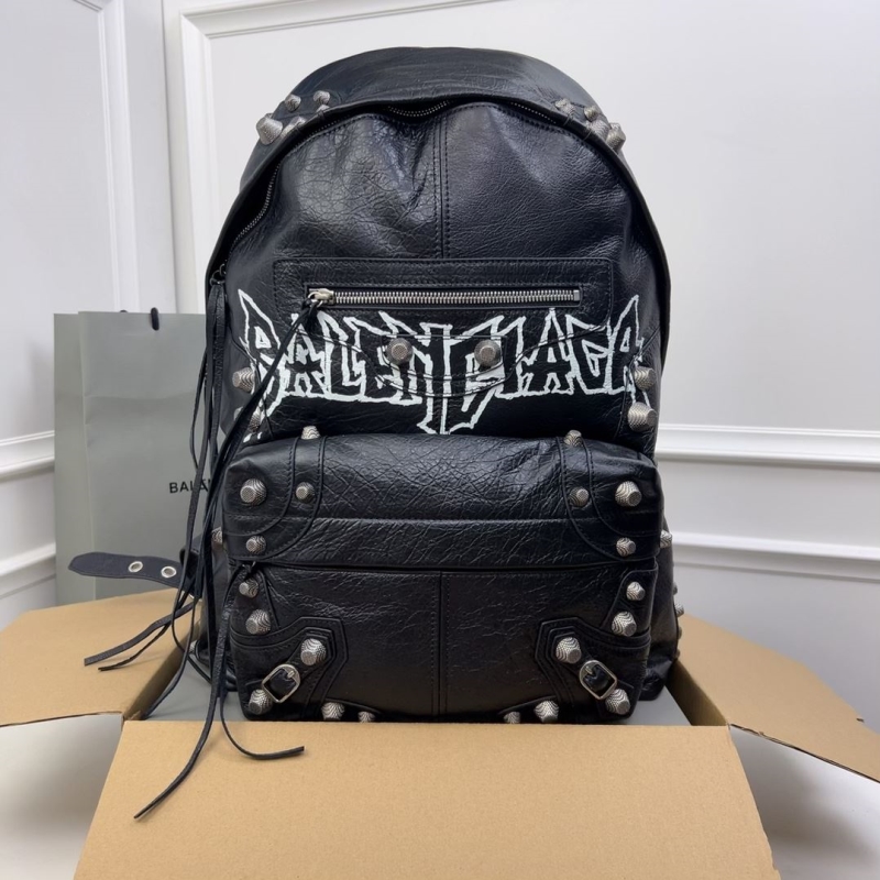 Ba*len*cia*ga backpacks